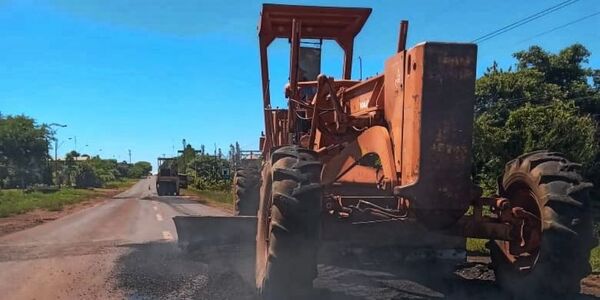 TRABAJOS VIALES GARANTIZAN RUTAS TRANSITABLES Y SEGURAS PARA LAS FESTIVIDADES DE FIN DE AÑO - Itapúa Noticias