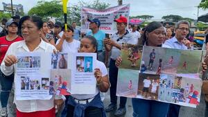 Fiscalía de Ecuador pide prisión preventiva para 16 militares por desaparición de menores