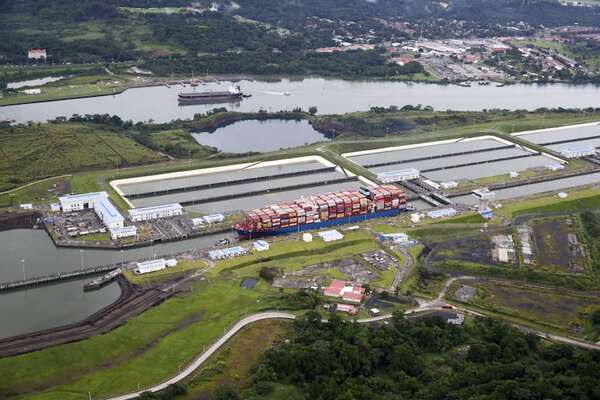 EE.UU. felicita a Panamá por los 25 años del canal en manos panameñas - Mundo - ABC Color