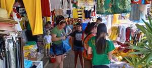 Últimas compras del año: mercado de San Lorenzo, con mucho movimiento comercial - Nacionales - ABC Color
