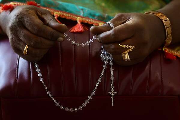 Un hombre mata a su madre y a sus cuatro hermanas en la India y confiesa los crímenes - Mundo - ABC Color