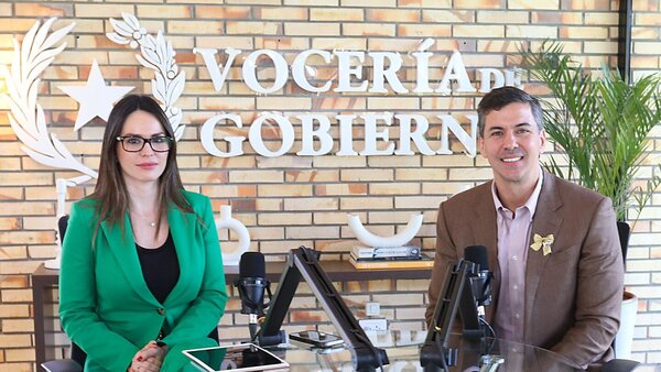 Santiago Peña cambia a Paula Carro como vocera de la Presidencia y nombra a reemplazante