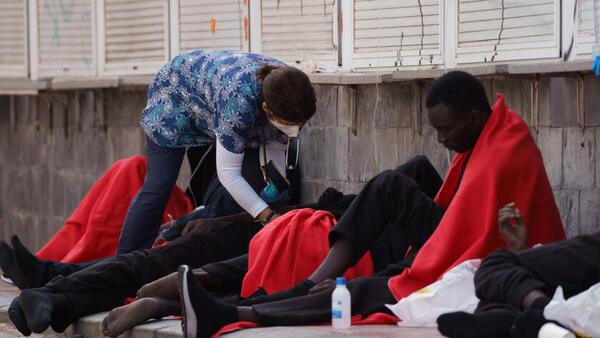 Dos muertos en la primera barca de inmigrantes llegada a las Canarias en 2025
