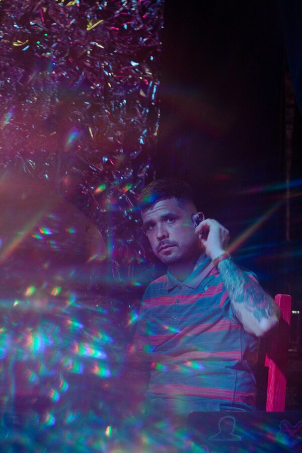 El compositor Marcelo Soler presenta el videoclip de “PartyOut” en compañía de Milk Shake y Darko - trece