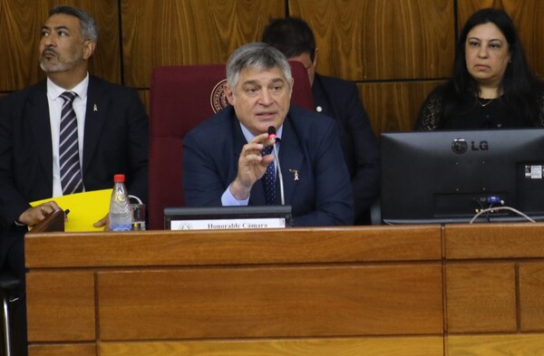 Hace falta un acuerdo sobre la educación, como sucede en otras áreas, dice ministro