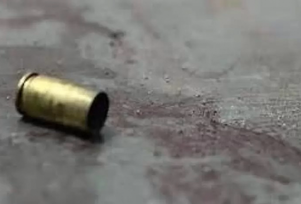 Mujer resulta herida por bala perdida mientras celebraba el Año Nuevo