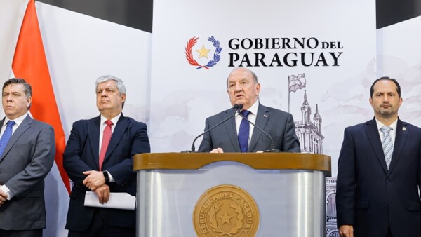 Interna entre Carro y Villate revela fallas en comunicación del Gobierno