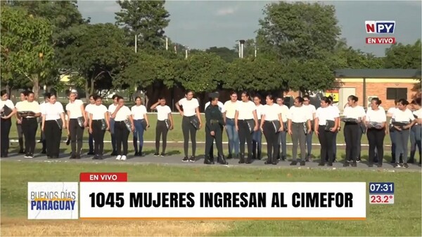 Histórico primer ingreso de las mujeres al servicio militar