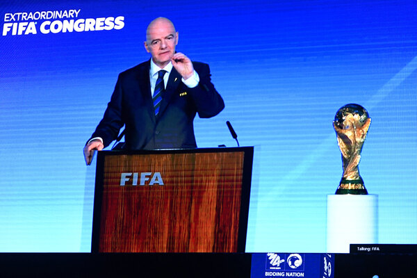Versus / El Mundial 2034 en Arabia Saudita "pone vidas en peligro", alertan