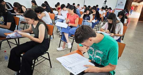 Diario HOY | Postulaciones para 5.000 becas van hasta mañana