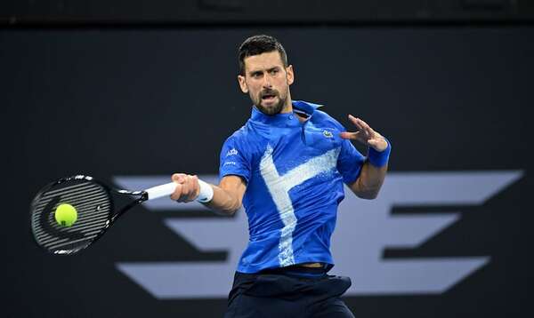 Djokovic gana al francés Monfils y pasa a cuartos en Brisbane - Tenis - ABC Color
