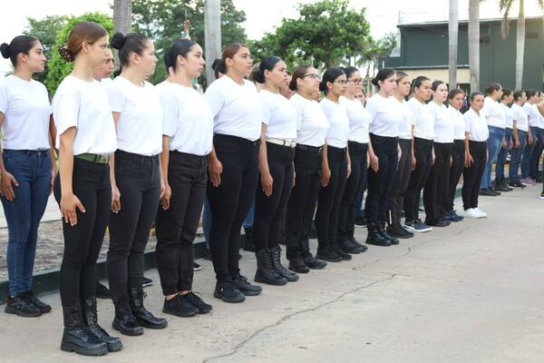 CIMEFOR recibe por primera vez a más de mil aspirantes femeninas para formación militar