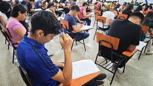 Última oportunidad para postular a las becas 2025 del Gobierno - ADN Digital
