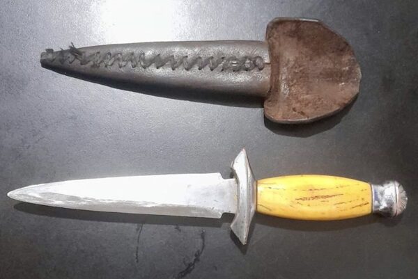 Hombre armado con cuchillo agredió verbalmente a su pareja y fue detenido