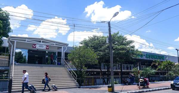 Diario HOY | Buses vuelven a ingresar a la Estación de Asunción, levantan protesta por una semana