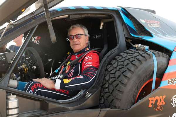 Carlos Sainz considera como clave primera semana del Dakar - Automovilismo - ABC Color