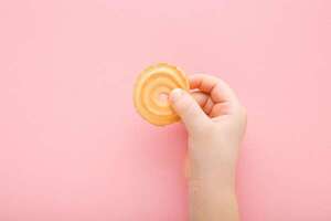 Estas galletitas de manteca son ideales para hacer con los chicos y regalar a los Reyes Magos - Gastronomía - ABC Color