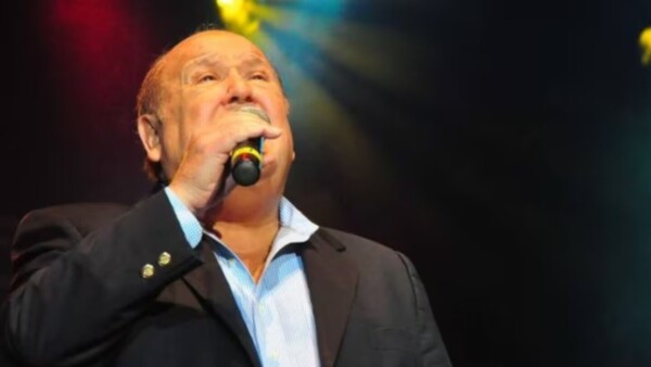 La música romántica enlutada por la muerte de Leo Dan