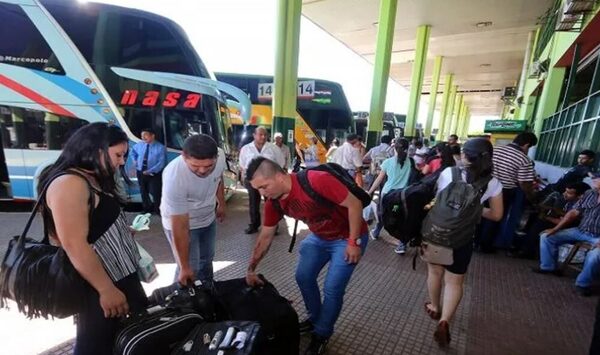 Logran suspender “tarifazo” en Estación de Buses de Asunción