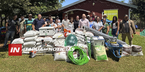 ENTREGA DE INSUMOS A LA ASOCIACIÓN DE FOMENTO Y PRODUCCIÓN SAN LORENZO DE COLONIA PARANÁ - Itapúa Noticias