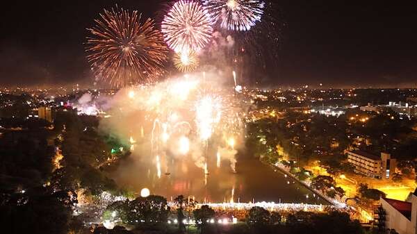 Con deslumbrantes eventos, CDE se posiciona como “capital de las fiestas de fin de año” - ABC en el Este - ABC Color