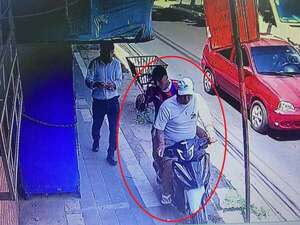 Video: así robaron un celular en pleno día en el barrio Hipódromo - Policiales - ABC Color