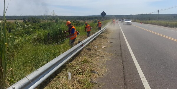 Prosiguen labores de mejoramiento de la seguridad vial en el tramo Luque – San Bernardino - .::Agencia IP::.