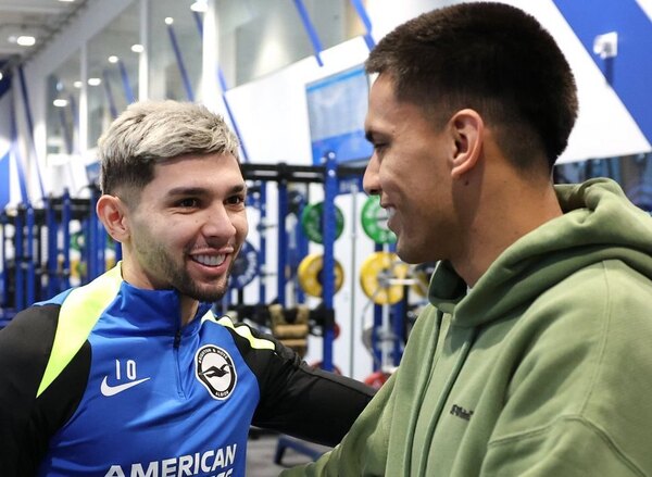 Versus / Julio Enciso y el sueño de jugar con su "hermano" en la Premier League