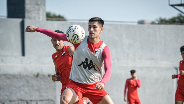 Nacional apunta a volver a contar con Gustavo Aguilar