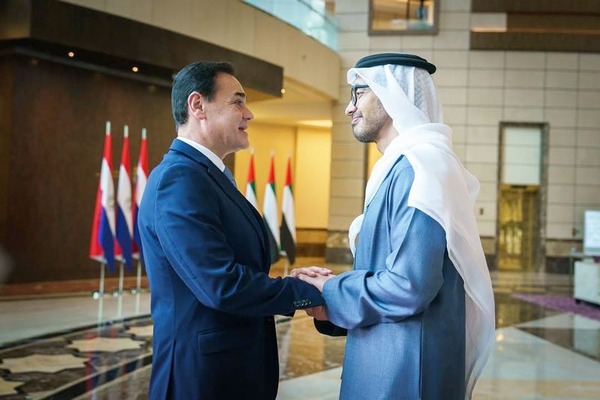 Paraguayan Foreign Minister meets with his UAE counterpart - .::Agencia IP::.