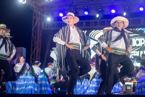 Festival Internacional del Poncho Para´i de 60 listas: Paraguarí vuelve a celebrar el arte popular • PARAGUAY TV