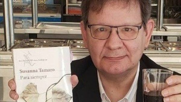 [VIDEO] ¡Carlos Martini contó el por qué no presta ninguno de sus libros!