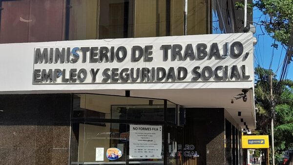 Ministerio recibió 45 denuncias por incumplimiento del pago de aguinaldo - ADN Digital
