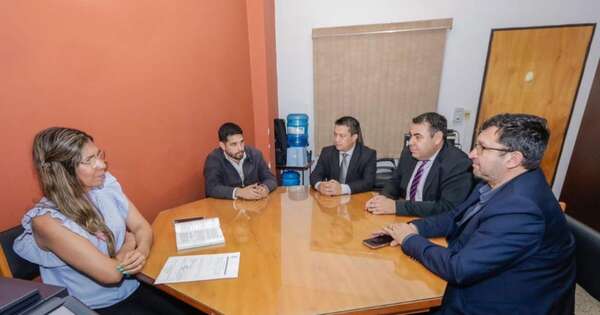 La Nación / Cinco sectores políticos requieren al TSJE su reconocimiento como partido rumbo al 2026