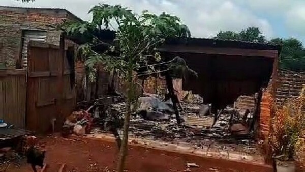 Por despecho incendió la casa de su ex pareja con su familia adentro