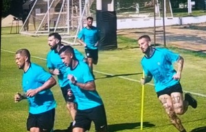 Darío Benedetto ya entrena en Olimpia