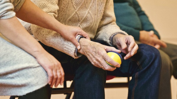 El trabajo no remunerado del cuidado de la salud: un desafío para la región | Columnas | 5Días
