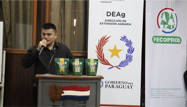 Presentan la nueva yerba mate «El Urú», que enaltece el esfuerzo de pequeños productores