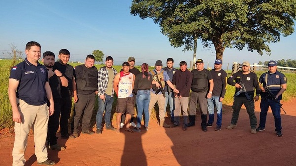Detienen a tres personas tras denuncia de extorsión y amenaza