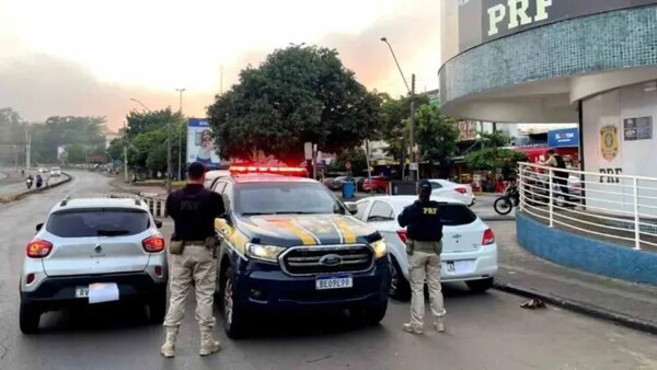 Policía Rodoviaria Federal frustra el cruce de dos autos robados a CDE