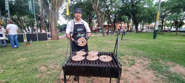 Gastronomía típica y música en la XXIV edición del Festival del Batiburrillo, Siriki y Chorizo Sanjuanino - Nacionales - ABC Color