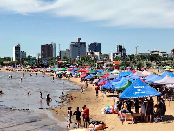 Playas a orillas del río Paraná serán protagonistas en este verano 2025 - Viajes - ABC Color