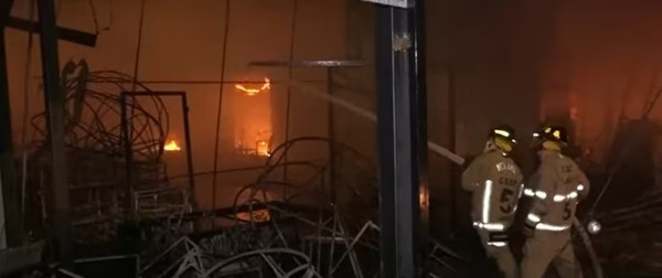 Devastador incendio en mueblería de Lambaré deja cuantiosos daños materiales - ADN Digital