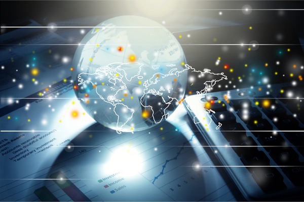 Economía mundial: Decepciones económicas en Reino Unido, debilidad laboral en Europa y desaceleración manufacturera global - MarketData