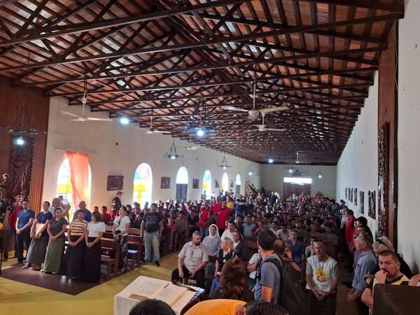 Cardenal Adalberto Martínez inaugura el Año Jubilar 2025 en Tacumbú - Nacionales - ABC Color