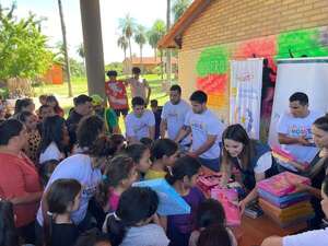 Banco de Juguetes llevó alegría a un centro de convivencia - Nacionales - ABC Color