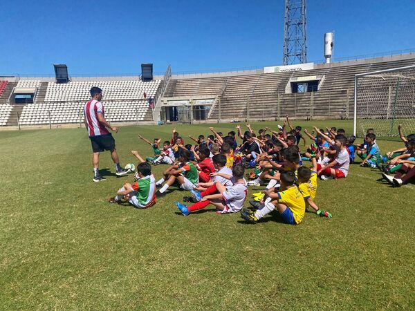 Inician preparativos para el el Campeonato Interdistrital 2025 en Itapúa con más de 2.000 niños en competencia