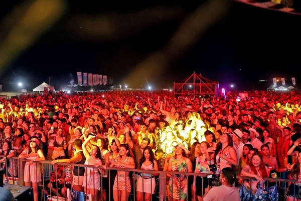 ¡Fiesta Hawaiana de Pilar promete un show único e inigualable esta noche! - Unicanal