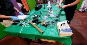 La Nación / Requisan celulares, armas y drogas en el penal de Itapúa
