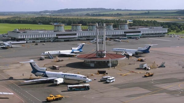 Reabre el aeropuerto de San Petersburgo tras su cierre por el ataque de drones ucranianos